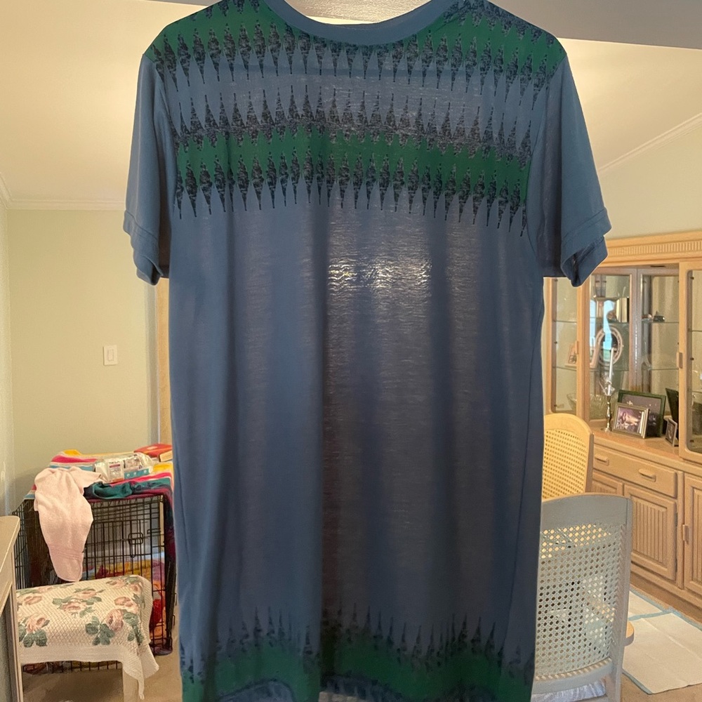 English laundry shirt never worn. Size M.